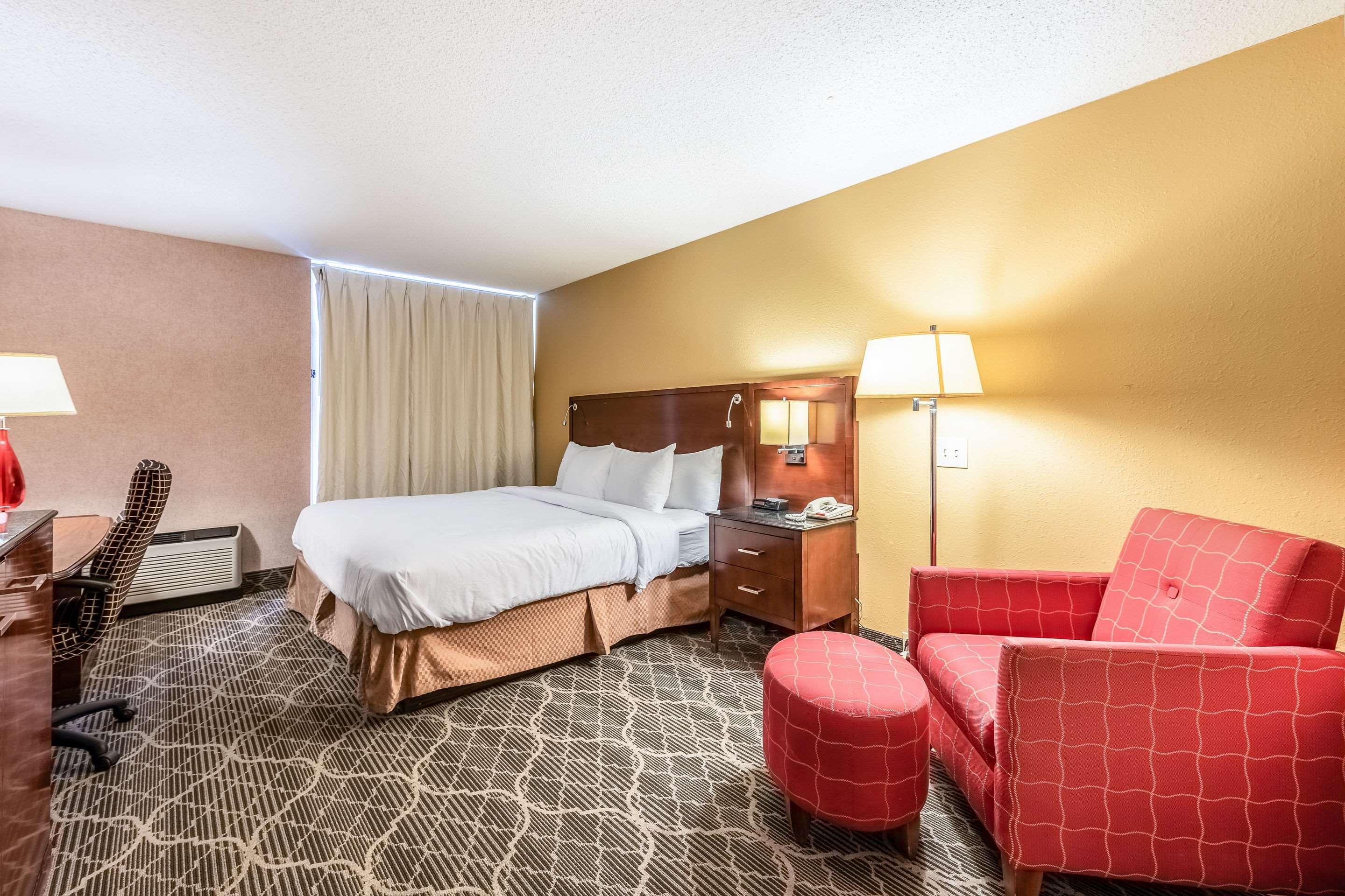 Quality Inn & Suites Brainerd Bagian luar foto