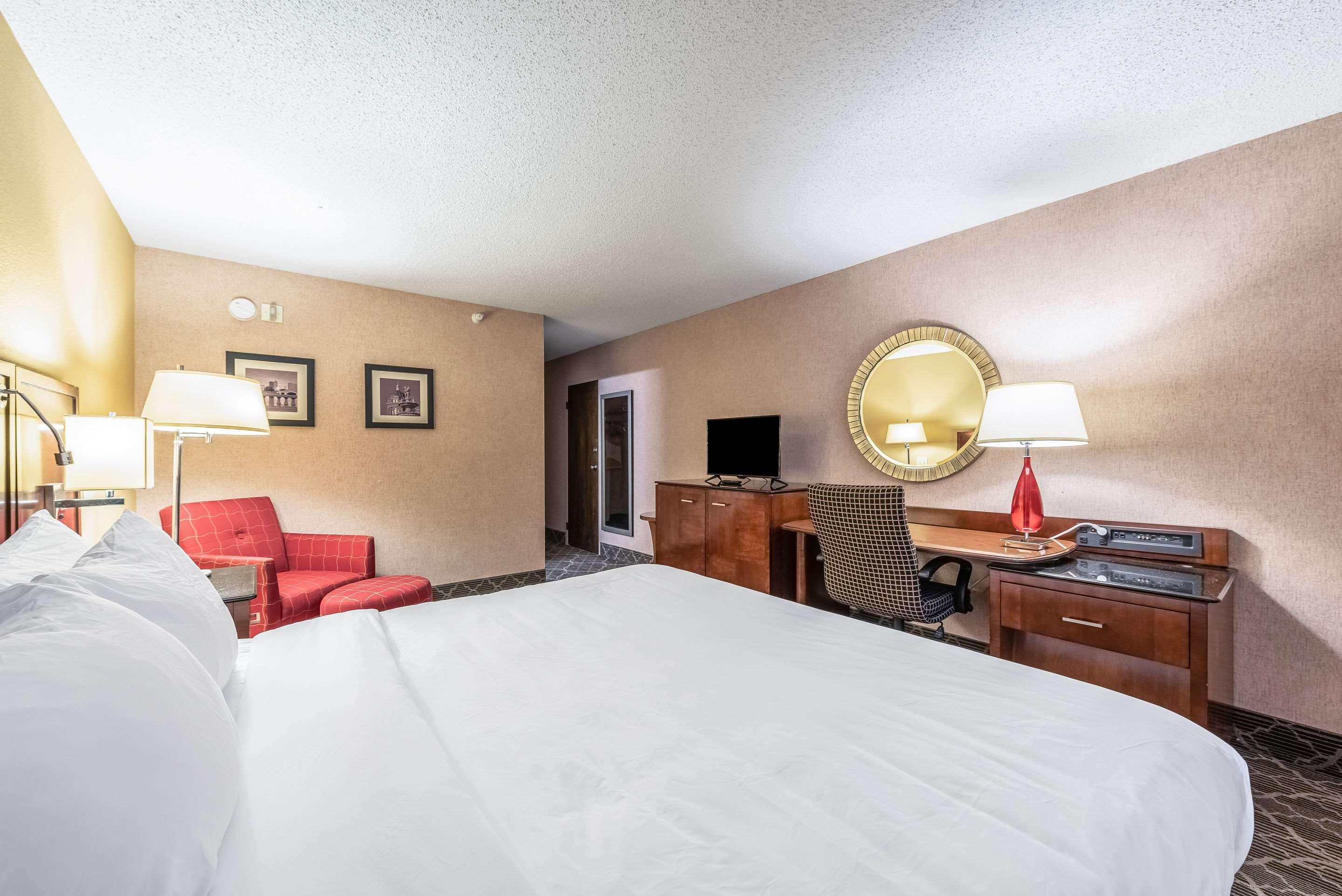 Quality Inn & Suites Brainerd Bagian luar foto