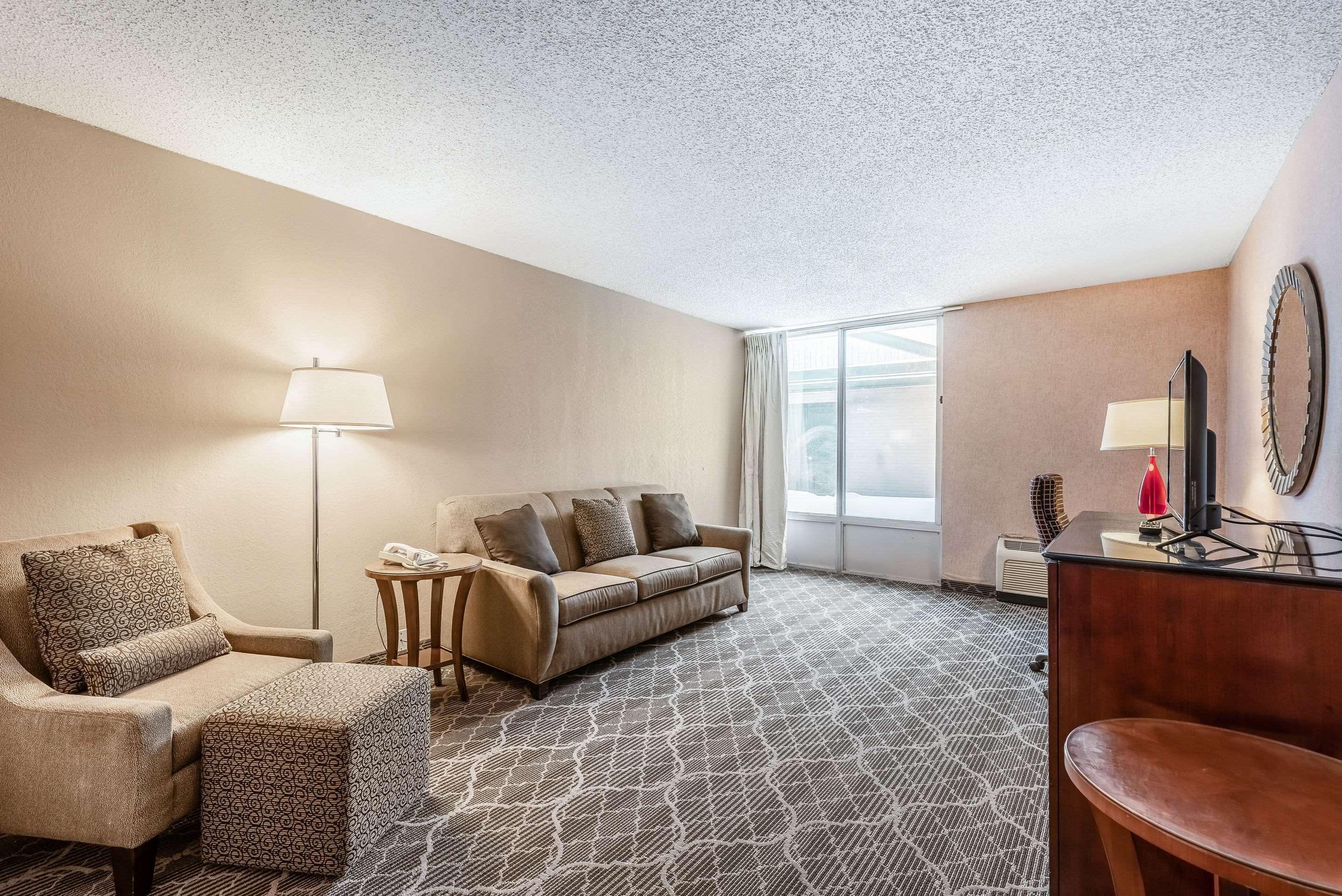 Quality Inn & Suites Brainerd Bagian luar foto