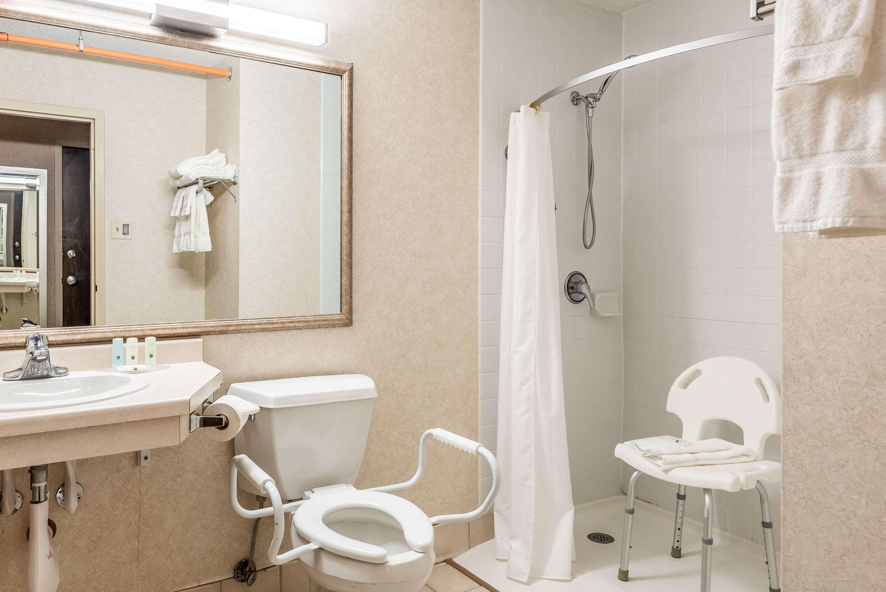Quality Inn & Suites Brainerd Bagian luar foto