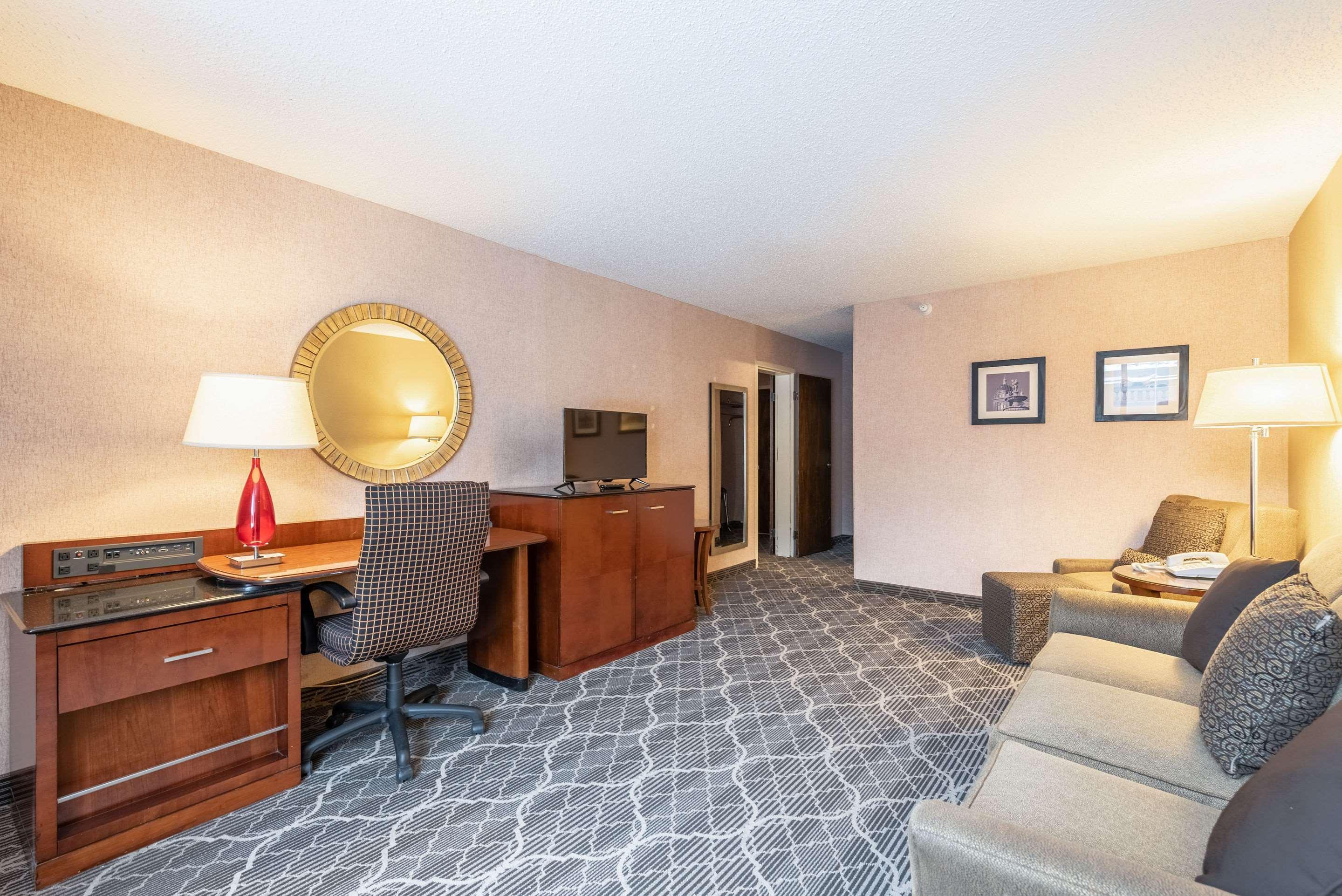 Quality Inn & Suites Brainerd Bagian luar foto